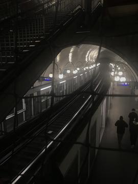Anuncios en el metro de Paris